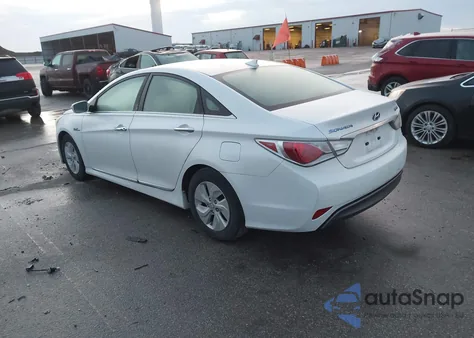 2013 Hyundai Sonata Hybrid z USA, uszkodzony, nr VIN KMHEC4A43DA074532